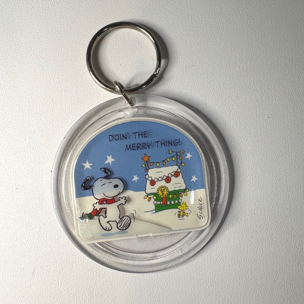 Vintage Snoopy Peanuts Christmas Keychain Doin' the Merry Thing Schulz Acrylic